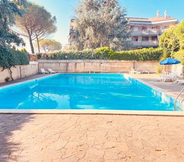 Ufficio in vendita a Roma, Zona Romanina