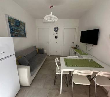 Quadrilocale in vendita a Capraia Isola (Livorno), Via Dè Mari 5