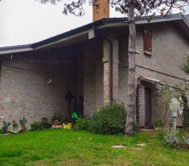 Casa indipendente in vendita a Ferrara, Zona Borgo Punta, Via dei Calzolai 82