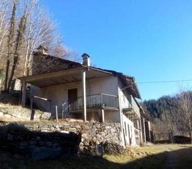 Rustico/Casale in vendita a Valchiusa (Torino), Via Provinciale 33