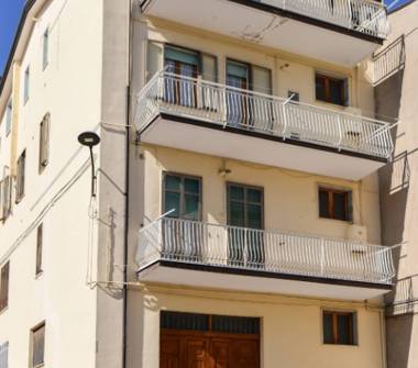 Casa indipendente in vendita a Calitri (Avellino), Via Nicolò Copernico 26