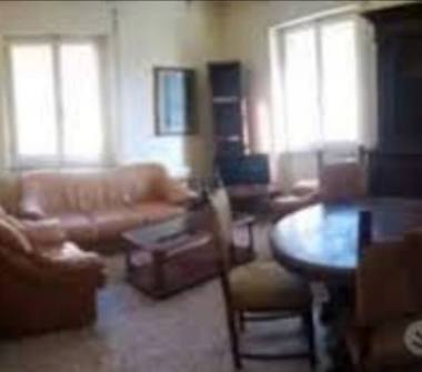 Quadrilocale in vendita a Orbetello, Frazione Albinia, Via Maremmana 55