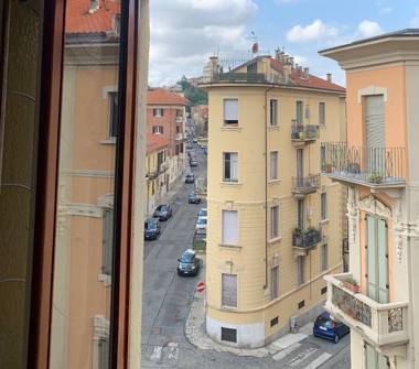 Quadrilocale in vendita a Torino, Zona Precollina, Via Martiri della Libertà 25