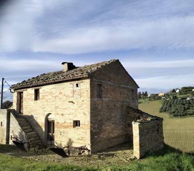 Rustico/Casale in vendita a Monte San Giusto (Macerata)
