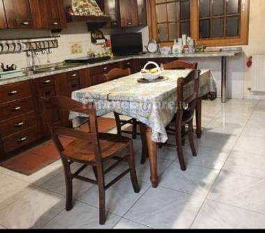 Appartamento in vendita a Valverde (Catania), Via Caramme 21