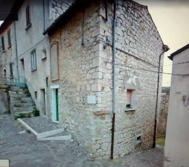 Casa indipendente in vendita a Castropignano (Campobasso)