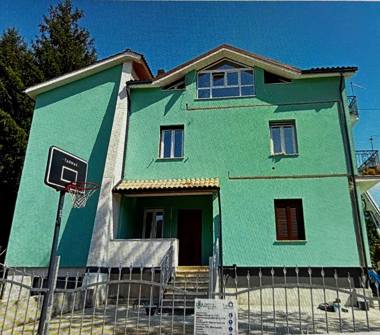 Quadrilocale in vendita a Montelanico (Roma), Via Collemezzo 7