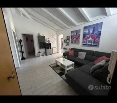 Mansarda in vendita a Floridia (Siracusa), Via Piersanti Mattarella 25