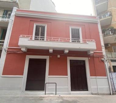 Negozio in vendita a Bari, Zona San Pasquale, via re david 111