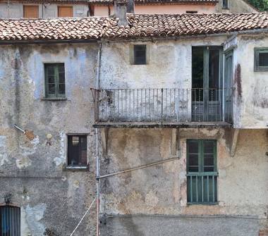 Quadrilocale in vendita a Trecchina (Potenza), Via del Rosario 63