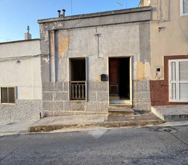 Casa indipendente in vendita a Crispiano (Taranto), Via F. Baracca 49