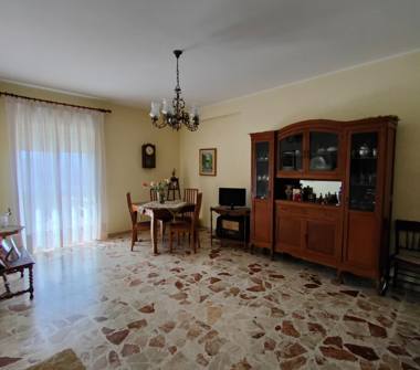 Bilocale in vendita a Siracusa, Frazione Centro città, Via Raffaello
