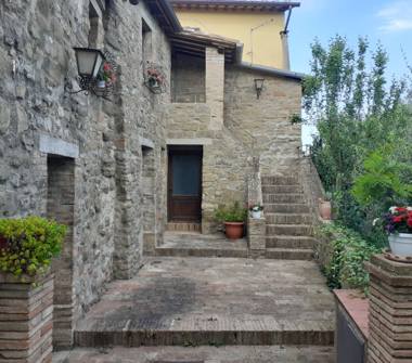 Porzione di casa in vendita a Valfabbrica, Frazione Vocabolo Casella Monteverde