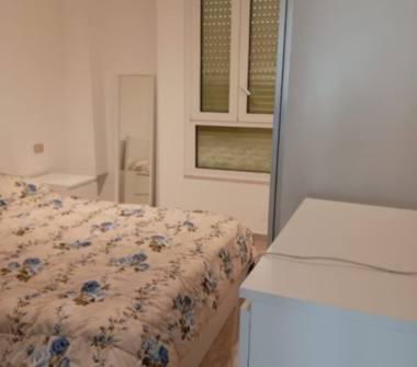 Palazzo/Stabile in affitto a Alba Adriatica (Teramo)