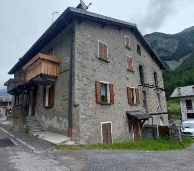 Quadrilocale in vendita a Valdisotto, Frazione Cepina, Via Breno 5