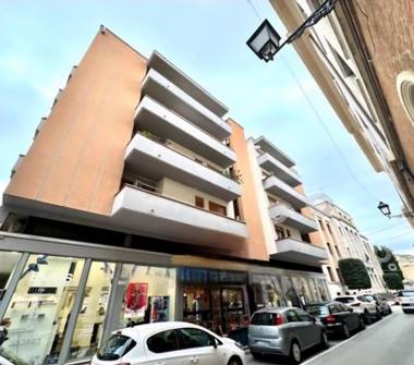 Affitto Stanza Singola a Teramo, Frazione Centro città, Via Giosuè Carducci 46