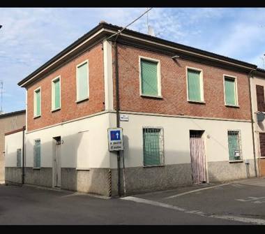 Casa indipendente in vendita a Bagnacavallo (Ravenna)