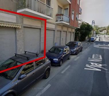Negozio in vendita a Acqui Terme (Alessandria), Via Nizza 231