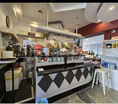 Altro in vendita a Saronno (Varese), Piazza Alcide de Gasperi 34