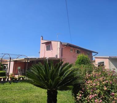 Villa in vendita a Siracusa, Frazione Belvedere, Strada Circuito 4