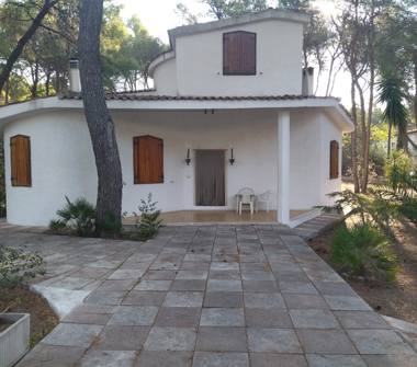 Villa in vendita a Castellaneta, Frazione Castellaneta Marina, Via Borman 32