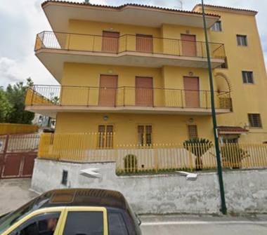 Trilocale in affitto a Napoli, Zona Chiaiano, Via Nuova Toscanella 81