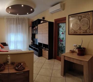 Trilocale in vendita a Cormano (Milano), Via Po 61