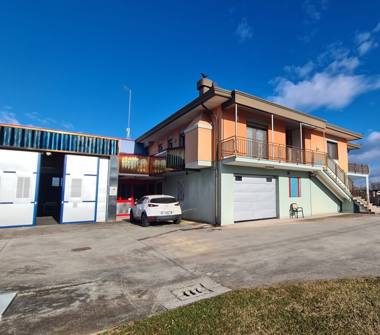 Altro in vendita a Castello di Godego (Treviso), Via Chioggia 50