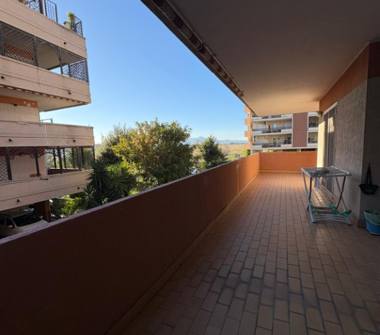 Bilocale in vendita a Roma, Zona Ponte Di Nona, Via Arturo Danusso 9