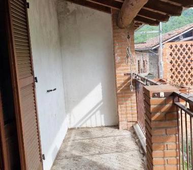 Rustico/Casale in vendita a Gremiasco, Frazione Colombassi, Strada Provinciale 100 70