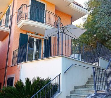 Quadrilocale in vendita a Cupra Marittima (Ascoli Piceno), Via Toscana 35