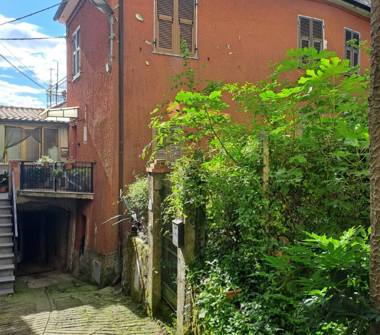 Casa indipendente in vendita a Podenzana (Massa-Carrara), Via Prato 17