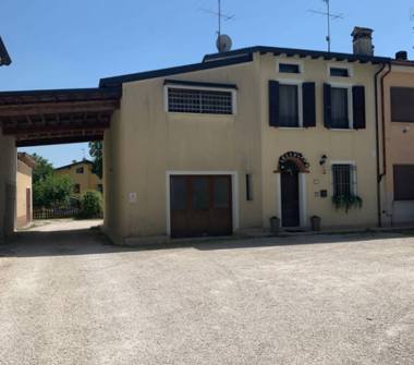Altro in vendita a Rodigo, Frazione Rivalta Sul Mincio, Via Andrea Costa 3