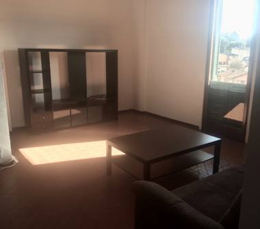 Bilocale in affitto a Sesto Calende (Varese), Viale Ticino 34