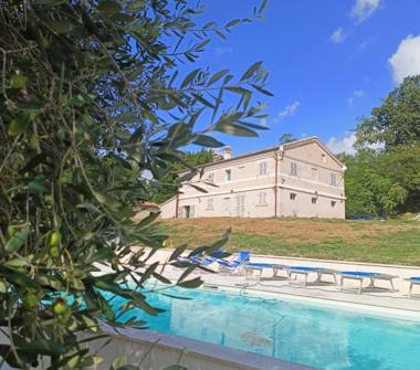 Affitto Villa Vacanze a Morro d'Alba, Frazione Santa Maria Del Fiore, Via Santa Maria del Fiore 39