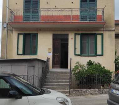 Palazzo/Stabile in vendita a Camerota, Frazione Marina Di Camerota, Via Pasterola 7