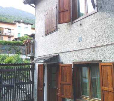 Affitto Rustico/Casale Vacanze a Malonno (Brescia), Via San Lorenzo 16