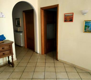 Appartamento in vendita a Genova, Zona Rivarolo, Salita Ca' dei Trenta 15