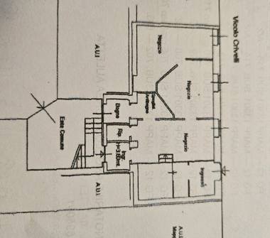  Attività commerciale in vendita a Rovellasca (Como), Piazza Risorgimento 10