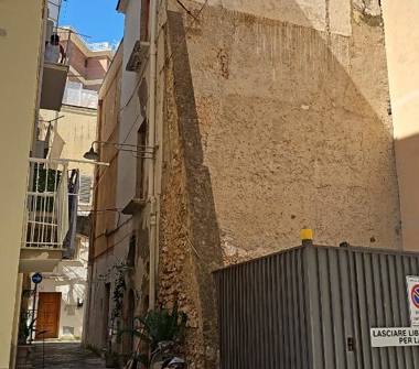 Casa indipendente in vendita a Gaeta (Latina), Piazza delle Sirene Vico 10 23