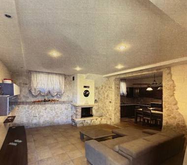 Casa indipendente in vendita a San Benedetto dei Marsi (L'Aquila), Via dei Sacerdoti 31