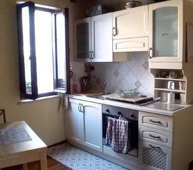 Bilocale in vendita a Parma, Zona Centro Storico, Borgo Guazzo 48