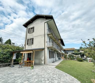 Casa indipendente in vendita a Bolzano Novarese (Novara)