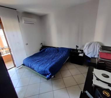 Trilocale in affitto a Latina, Frazione Latina Scalo, Via Perissinotti 11