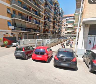 Box/Garage/Posto auto in vendita a Roma, Zona Romanina, Via Tito Quinzio Penno 31