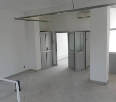 Laboratorio in affitto a Milano, Zona Ripamonti, VIA MONTI SABINI 24