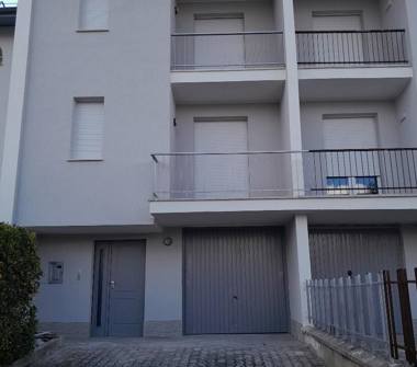 Villetta a schiera in affitto a L'Aquila, Frazione Sant'Elia, Via Acciano 10