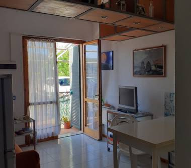 Bilocale in vendita a Rio, Frazione Cavo, Salita Bellavista 22