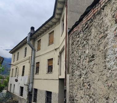 Rustico/Casale in vendita a Aosta (Aosta), Regione Le Crou 4