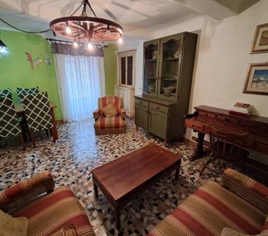 Porzione di casa in vendita a Massa, Frazione Antona